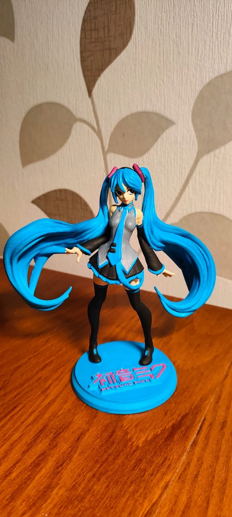 Namalovaná 3D tištěná figurka Hatsune Miku